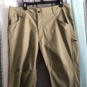 MENS Size 38/30- Snap button pants